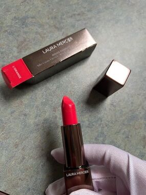 Laura Mercier Rouge Essentiel Silky Crème Lipstick - L'Orange
